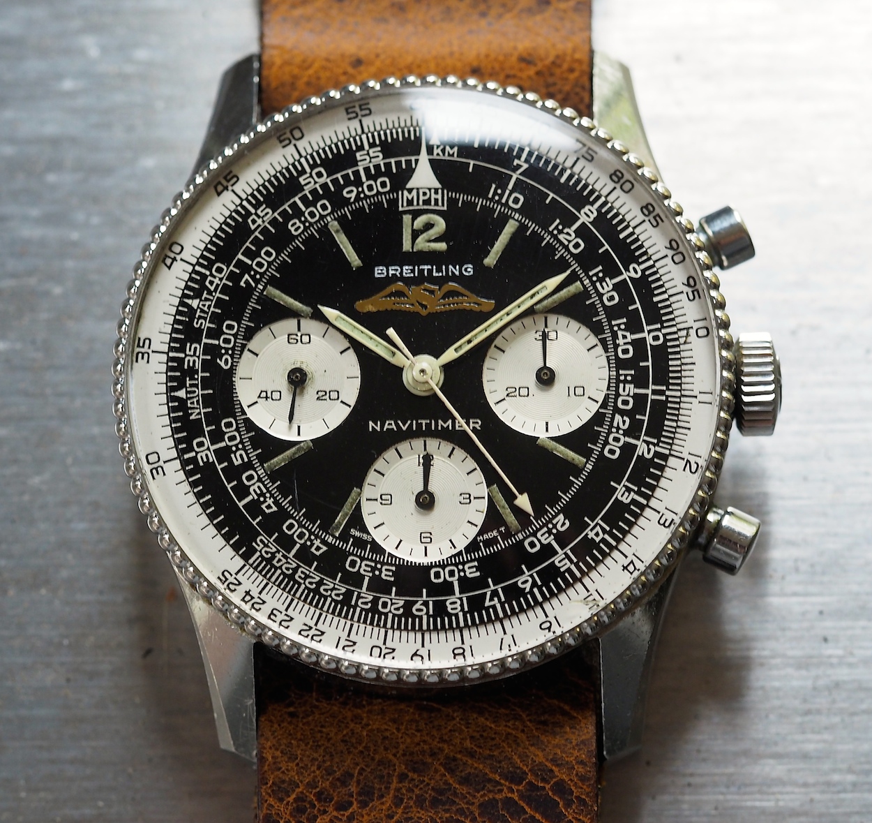 Breitling Navitimer 806 head on